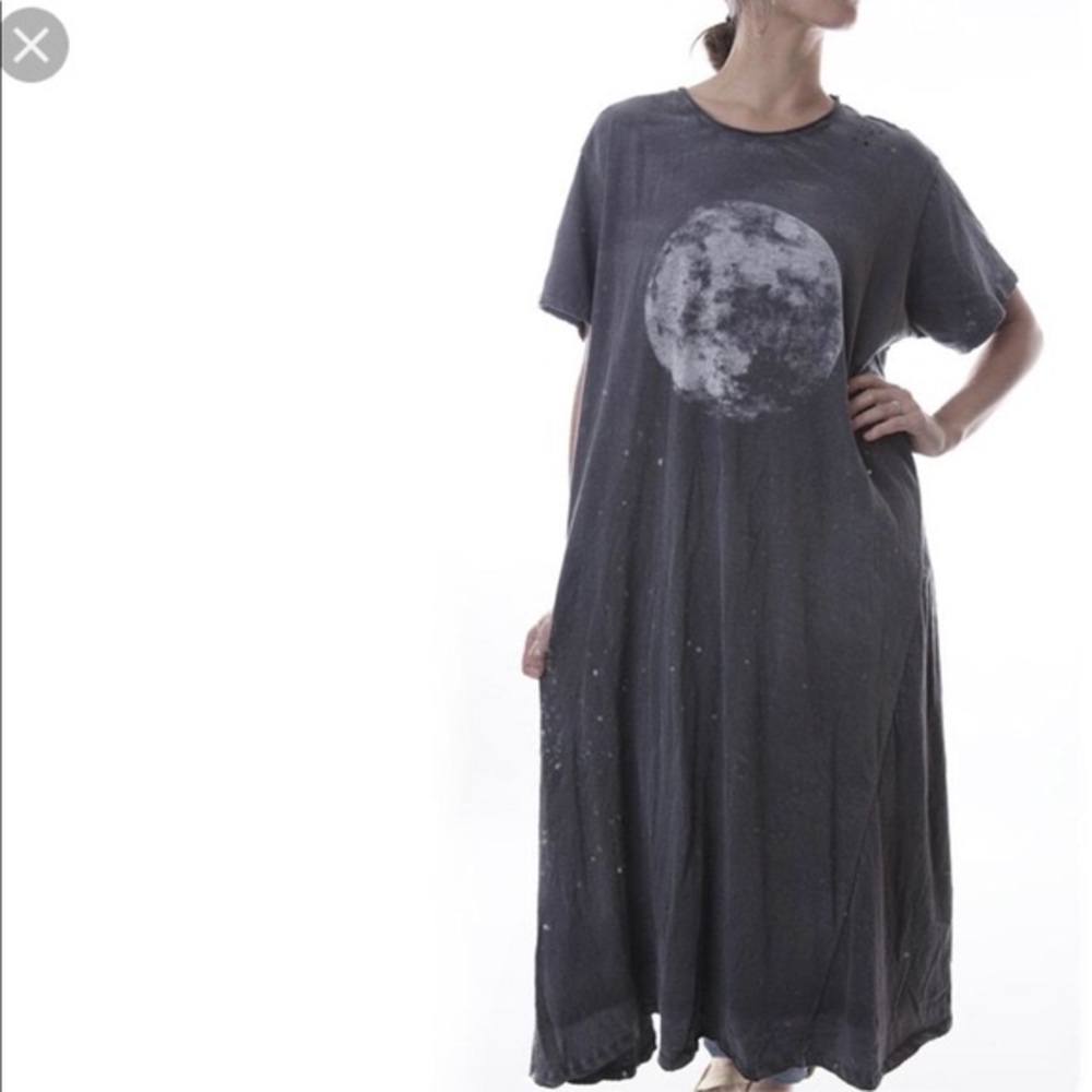 Magnolia pearl moon distressed t shirt dress